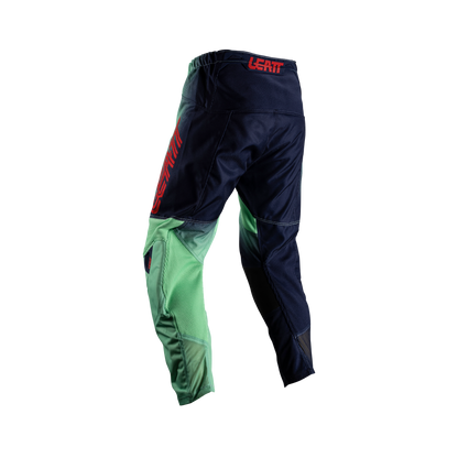 Conjunto Camisola e Calças LEAT MATCHA
