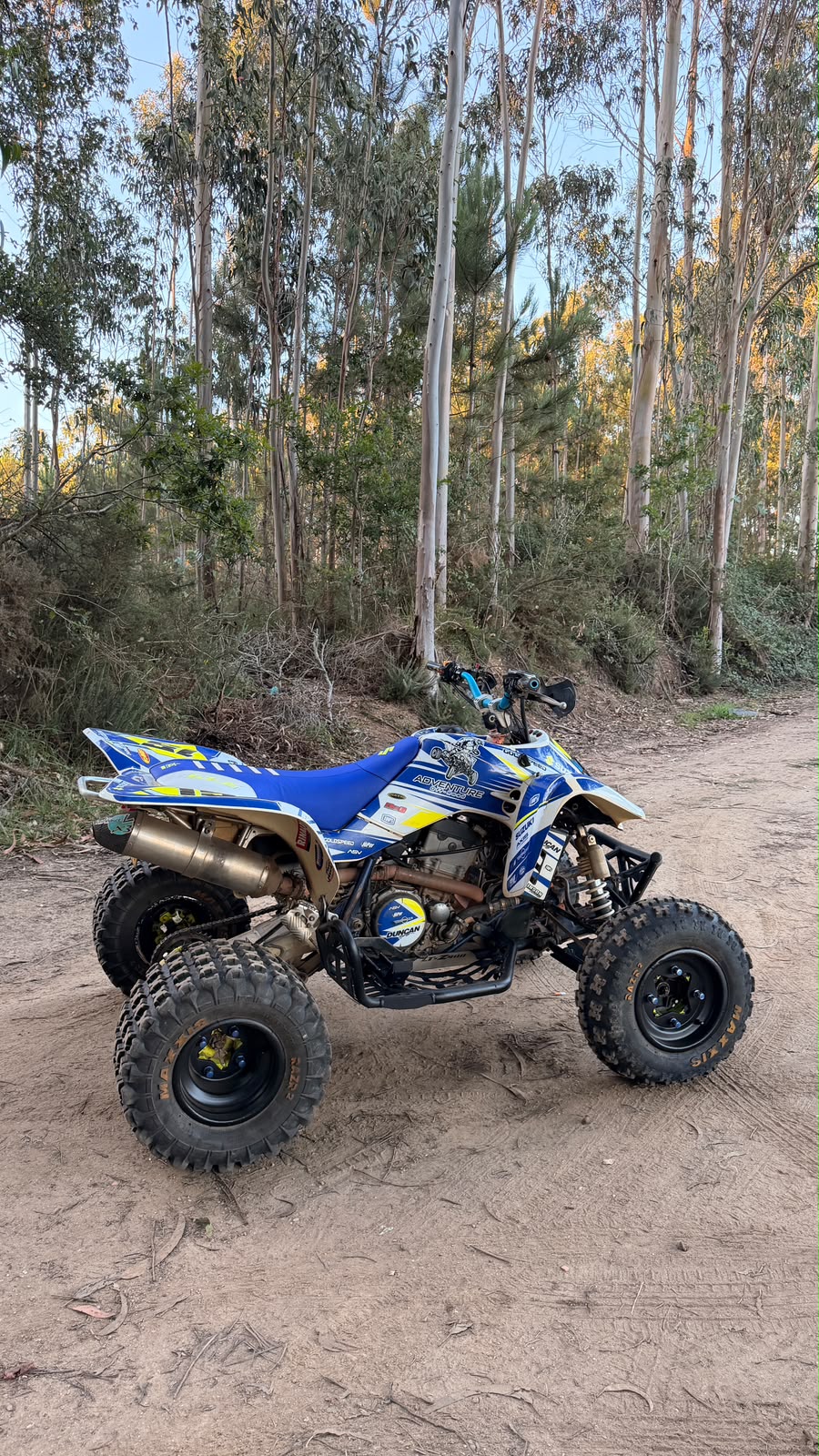 Suzuki LTZ 400 2 LUGARES